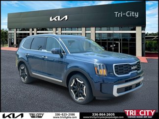 New 2025 Kia Telluride S image 1