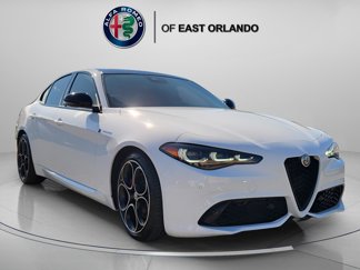 Used 2024 Alfa Romeo Giulia Veloce image 1