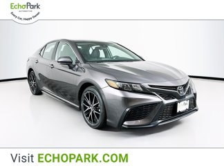 Used 2024 Toyota Camry SE image 1