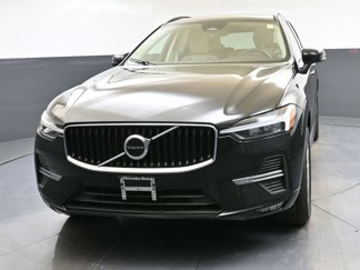 Certified 2022 Volvo XC60 B5 Momentum image 1