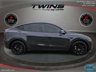 Used 2024 Tesla Model Y Long Range image 1