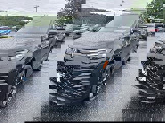 New 2025 Volkswagen Tiguan SE R-Line image 1