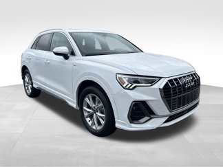 Used 2025 Audi Q3 2.0T Premium image 1