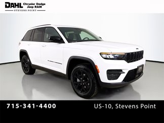 New 2025 Jeep Grand Cherokee Altitude image 1