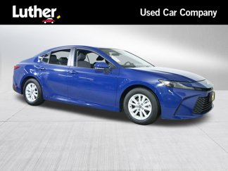 Used 2025 Toyota Camry LE image 1