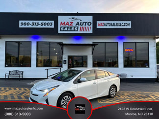 Used 2017 Toyota Prius One image 1