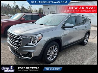Used 2024 GMC Terrain SLT w/ Tech Package image 1