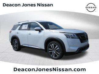 New 2025 Nissan Pathfinder Platinum w/ Black Appearance Package image 1