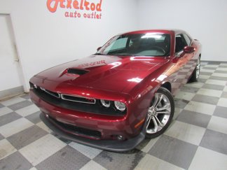 Used 2022 Dodge Challenger R/T image 1