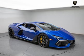 Used 2024 Lamborghini Revuelto image 1