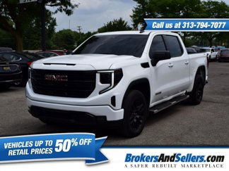 Used 2022 GMC Sierra 1500 Elevation image 1