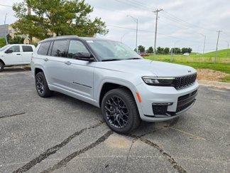 New 2025 Jeep Grand Cherokee L Summit w/ Advanced Protech Group IV image 1