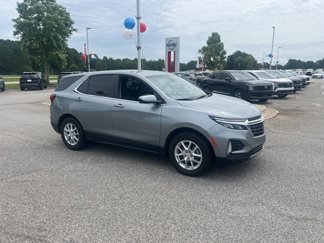 Used 2023 Chevrolet Equinox LT image 1