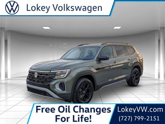 New 2025 Volkswagen Atlas Peak Edition SE image 1