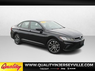 Used 2025 Volkswagen Jetta Sport image 1