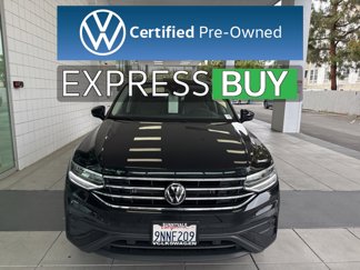 Certified 2024 Volkswagen Tiguan SE w/ Panoramic Sunroof Package image 1