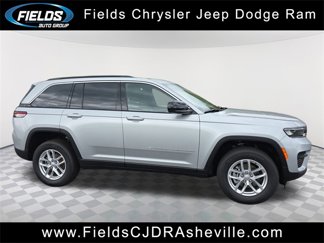 New 2025 Jeep Grand Cherokee Laredo image 1