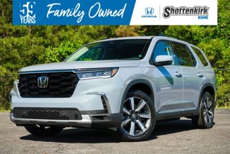 New 2025 Honda Pilot Touring image 1