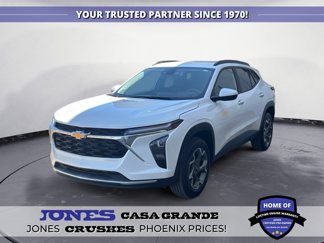 Used 2025 Chevrolet Trax LT image 1