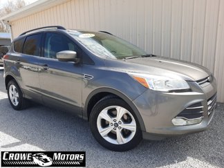 Used 2014 Ford Escape SE w/ Equipment Group 201A image 1
