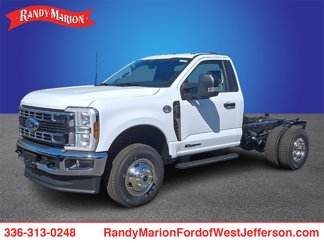 New 2025 Ford F350 XL image 1