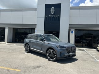 New 2025 Lincoln Aviator Reserve image 1