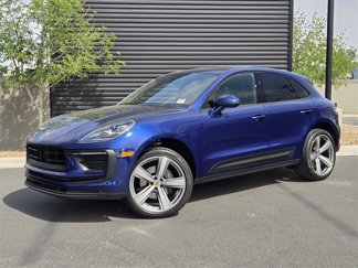 Certified 2024 Porsche Macan image 1