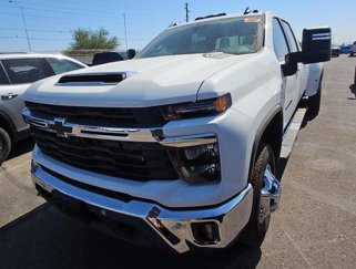 Used 2025 Chevrolet Silverado 3500 LT w/ Safety Package image 1