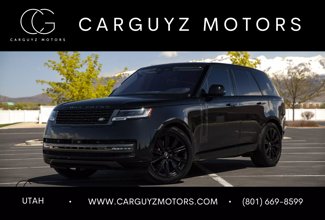 Used 2023 Land Rover Range Rover SE image 1