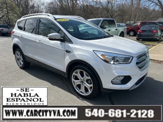 Used 2019 Ford Escape Titanium image 1