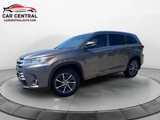 Used 2018 Toyota Highlander XLE image 1