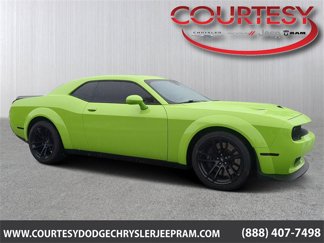 Certified 2023 Dodge Challenger R/T Scat Pack image 1