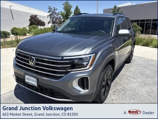 New 2025 Volkswagen Atlas SE image 1