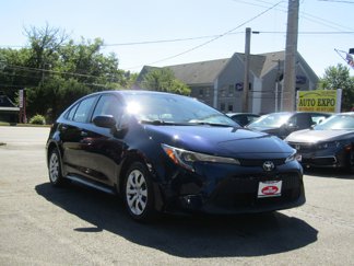 Used 2020 Toyota Corolla LE image 1