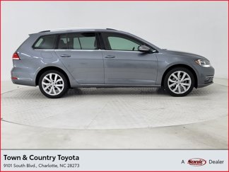 Used 2018 Volkswagen Golf SEL image 1