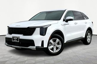 Certified 2025 Kia Sorento LX image 1