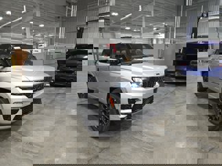 New 2025 Jeep Grand Cherokee Summit image 1
