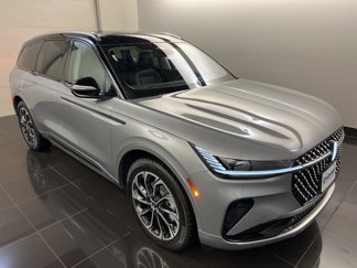 New 2025 Lincoln Nautilus Reserve image 1