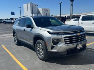 New 2025 Chevrolet Traverse LT w/ Driver Confidence Package image 1