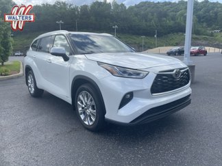 New 2025 Toyota Highlander Limited image 1