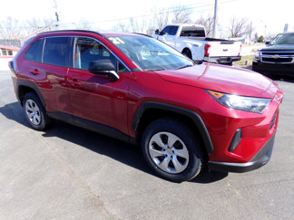 Used 2021 Toyota RAV4 LE image 1