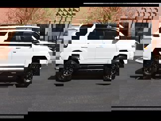 Used 2022 Toyota 4Runner SR5 Premium image 1