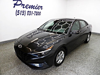 Used 2021 Hyundai Elantra SE image 1