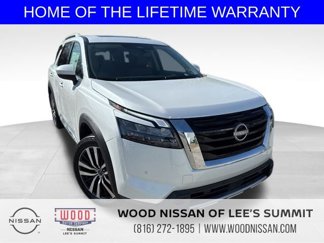 New 2025 Nissan Pathfinder Platinum image 1
