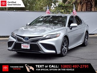 Used 2021 Toyota Camry SE image 1