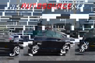 Used 2023 Tesla Model 3 Standard Range image 1