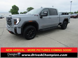 Used 2025 GMC Sierra 2500 AT4 image 1