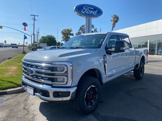 New 2025 Ford F250 4x4 Crew Cab Super Duty image 1