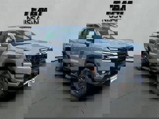 New 2025 Nissan Frontier PRO-4X image 1