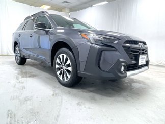 Used 2025 Subaru Outback Limited image 1